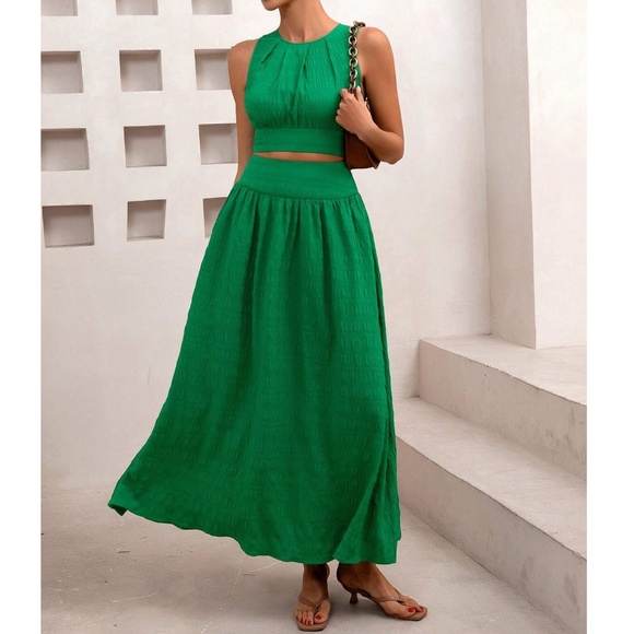 Boho Green Textured Crop Top Maxi Skirt Set - Picture 2 of 6